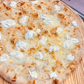Ricotta White Pizza